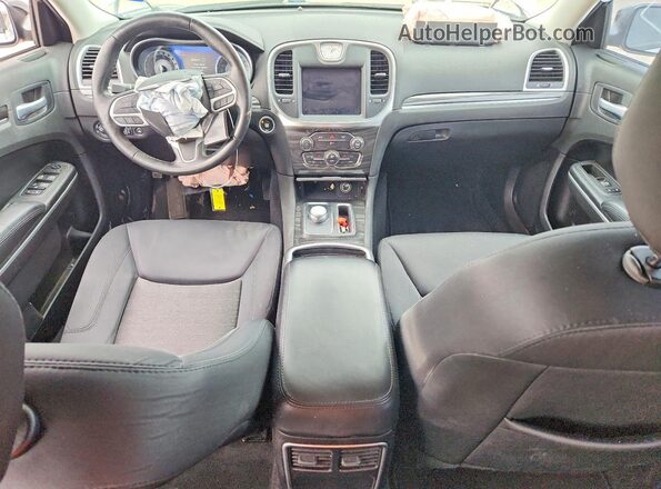 2C3CCAAG6MH558432 2021 CHRYSLER 300 Silver Vista del salpicadero