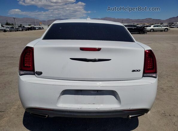 2C3CCAAG6PH666859 2023 CHRYSLER 300 White უკანა ხედი