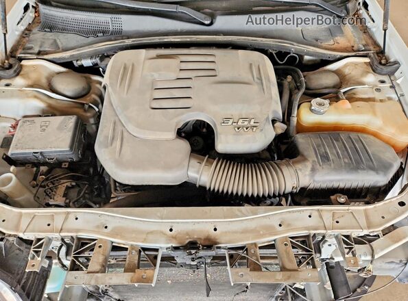 2C3CCAAG7GH343923 2016 CHRYSLER 300 White 