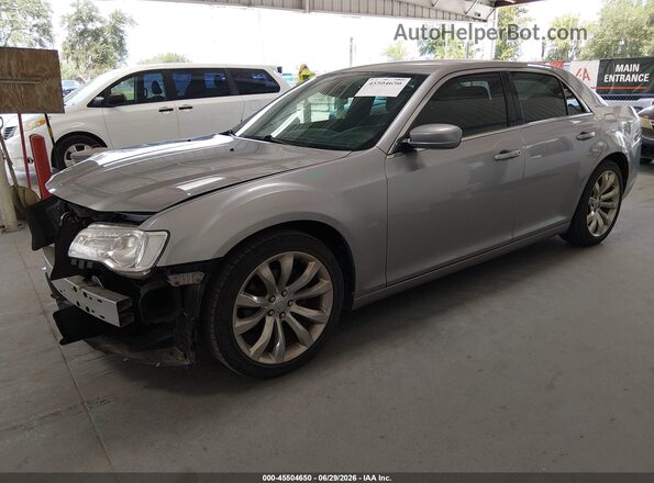 2C3CCAAG8JH280208 2018 CHRYSLER 300 Gray Front left