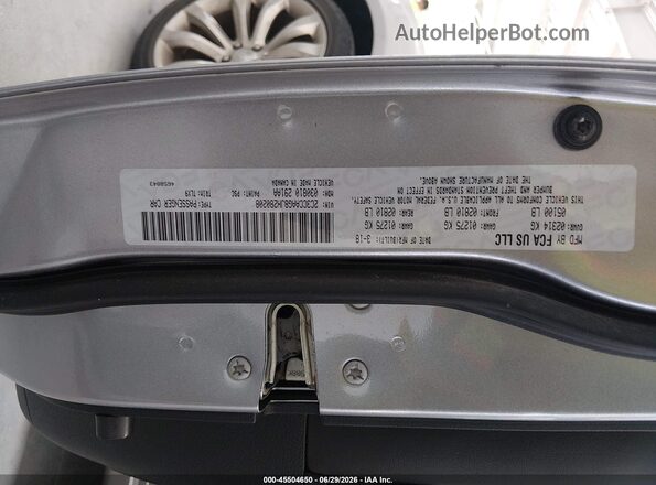 2C3CCAAG8JH280208 2018 CHRYSLER 300 Gray Engine compartment view