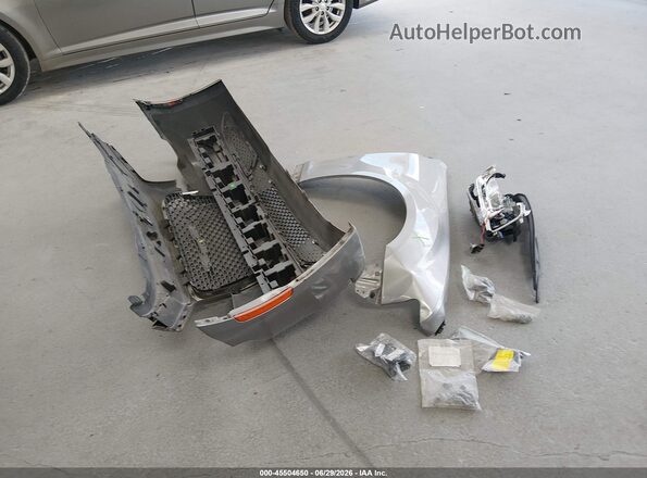 2C3CCAAG8JH280208 2018 CHRYSLER 300 Gray Instrument cluster view
