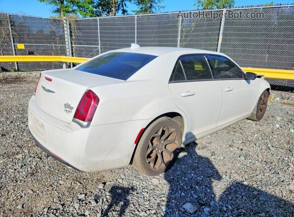 2C3CCAAG8KH700888 2019 CHRYSLER 300 White Հետևի աջ