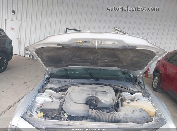 2C3CCAAG8KH746043 2019 CHRYSLER 300 Silver Vista trasera