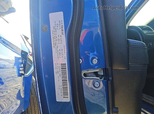 2C3CCAAG8LH158855 2020 CHRYSLER 300 Blue Vista del compartimento del motor