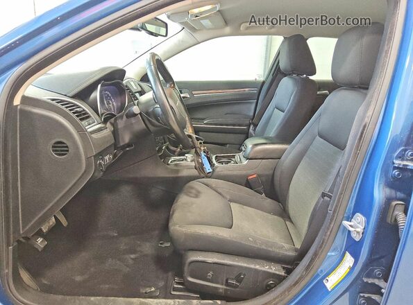 2C3CCAAG8LH158855 2020 CHRYSLER 300 Blue Vista interior delantera