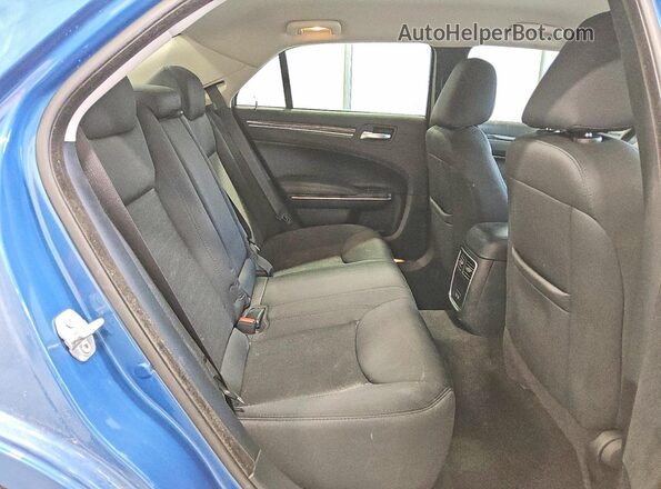 2C3CCAAG8LH158855 2020 CHRYSLER 300 Blue Vista de los asientos traseros