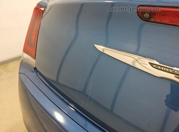 2C3CCAAG8LH158855 2020 CHRYSLER 300 Blue 