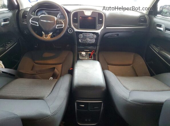 2C3CCAAG8PH664952 2023 CHRYSLER 300 Gray Dashboard view
