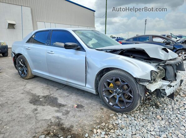 2C3CCAAG9NH209895 2022 CHRYSLER 300 Silver Front right