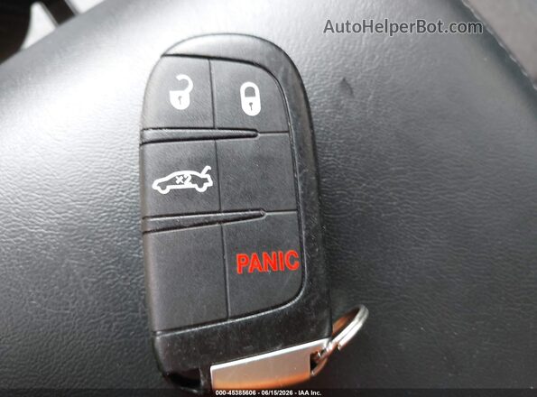 2C3CCAAG9PH577495 2023 CHRYSLER 300 White წინა პანელის ხედი