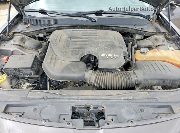 2C3CCAAGXGH147457 2016 CHRYSLER 300 Gray Սալոնի հետևի տեսք