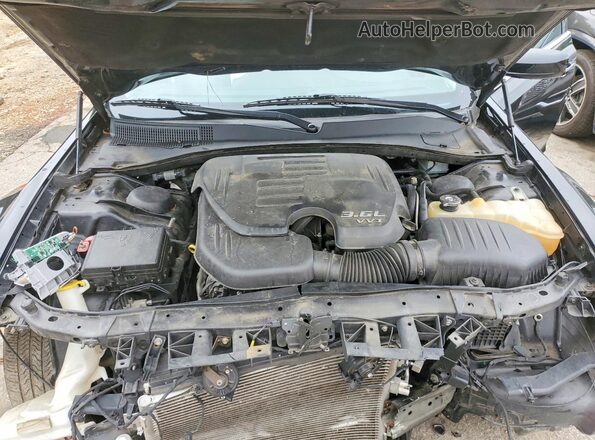 2C3CCAAGXJH190252 2018 CHRYSLER 300 Черный Вид задней части салона
