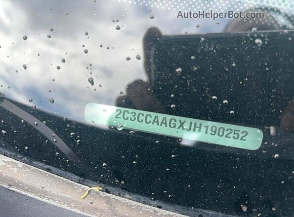 2C3CCAAGXJH190252 2018 CHRYSLER 300 Черный Вид подкапотного пространства