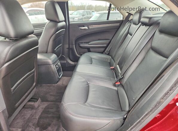 2C3CCAAGXJH201623 2018 CHRYSLER 300 Burgundy Vista de los asientos traseros
