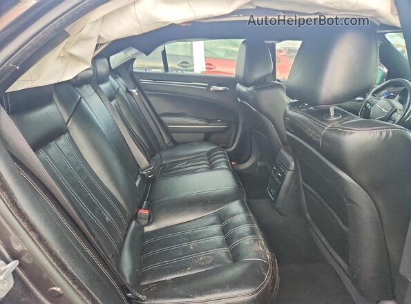 2C3CCABG0KH639101 2019 CHRYSLER 300 Gray Հետևի նստատեղերի տեսք
