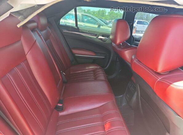 2C3CCABG0MH537509 2021 CHRYSLER 300 White Rear seats view