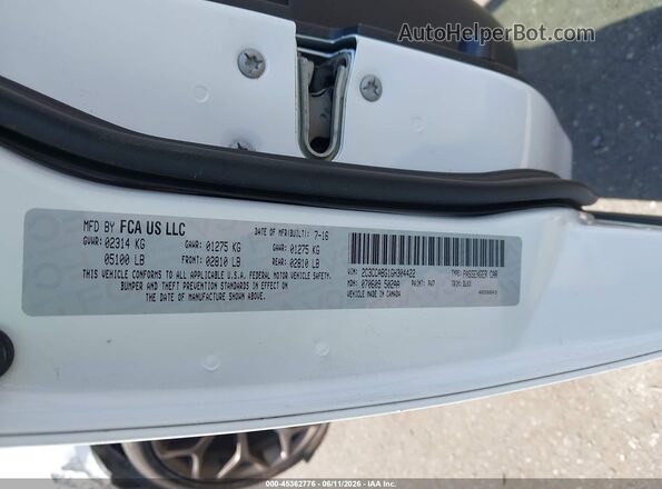 2C3CCABG1GH304422 2016 CHRYSLER 300 White Engine compartment view