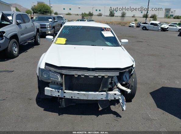 2C3CCABG1GH304422 2016 CHRYSLER 300 White Instrument cluster view