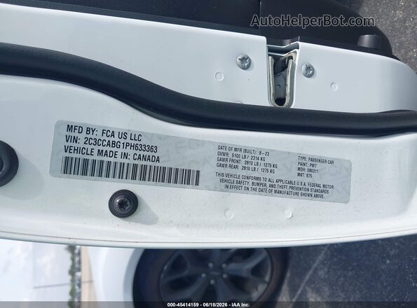 2C3CCABG1PH633363 2023 CHRYSLER 300 White Widok komory silnika
