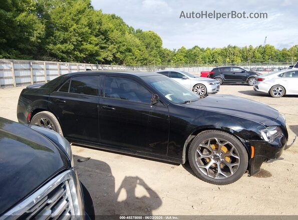 2C3CCABG2JH142839 2018 CHRYSLER 300 Черный Вид задней части салона
