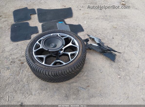 2C3CCABG2JH142839 2018 CHRYSLER 300 Черный Вид панели приборов