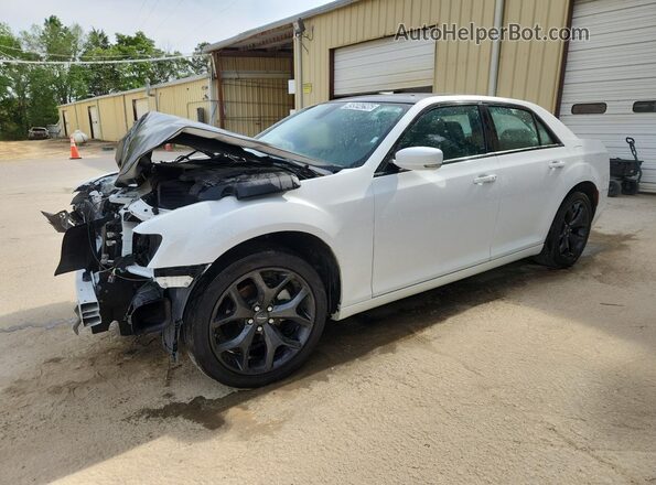 2C3CCABG2PH537712 2023 CHRYSLER 300 White 