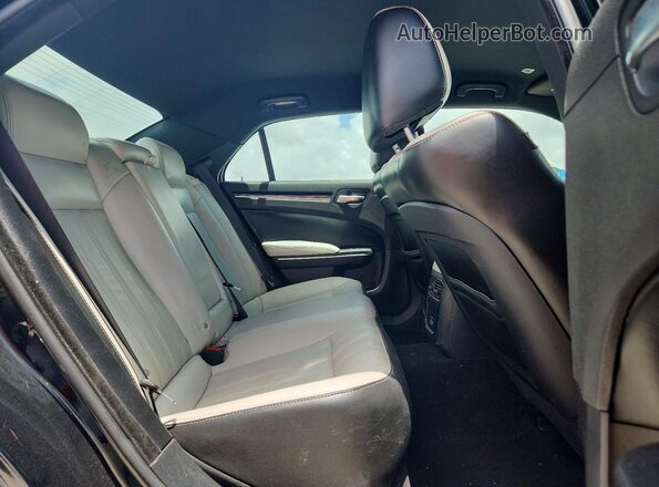 2C3CCABG3MH520283 2021 CHRYSLER 300 Black Vista del cuadro de instrumentos