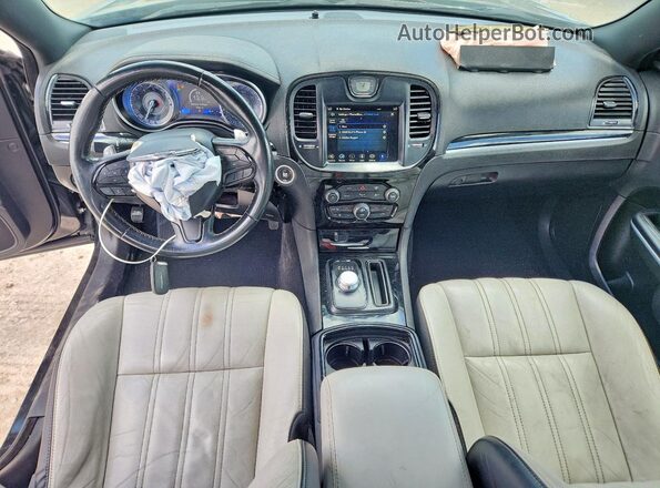 2C3CCABG3MH520283 2021 CHRYSLER 300 Black Vista interior delantera