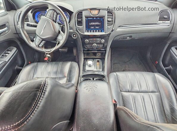 2C3CCABG6JH266970 2018 CHRYSLER 300 Белый 