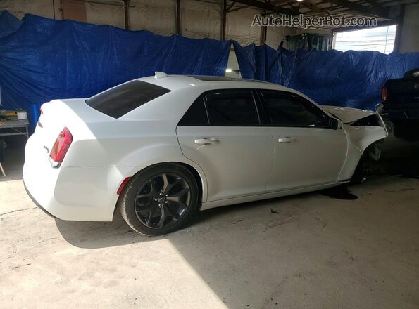 2C3CCABG6PH637148 2023 CHRYSLER 300 White Задня права чверть
