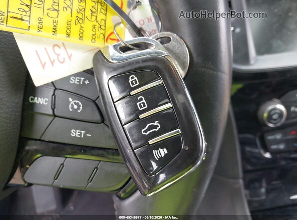 2C3CCABG8GH310895 2016 CHRYSLER 300 Синий Вид панели приборов