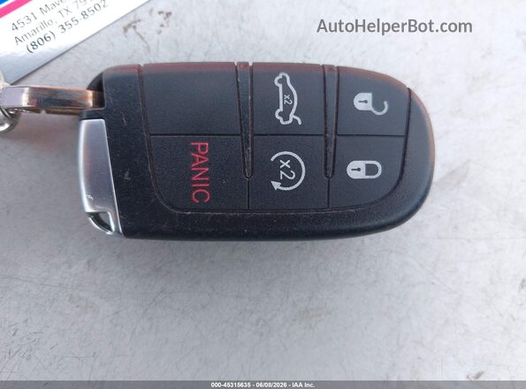 2C3CCABG8LH209382 2020 CHRYSLER 300 Серый Вид панели приборов