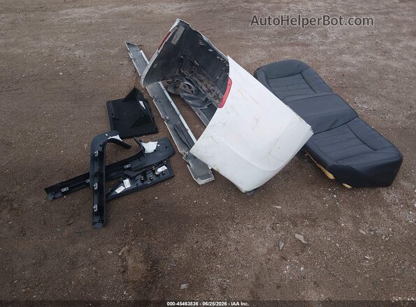 2C3CCABGXGH229879 2016 CHRYSLER 300 White Widok zestawu wskaźników