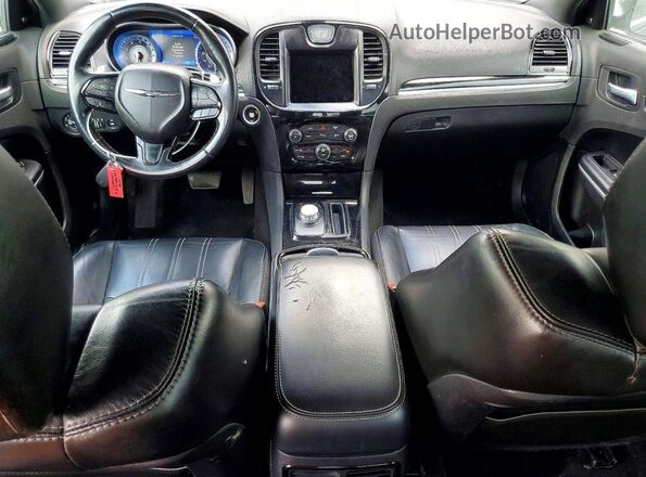 2C3CCABT3MH585695 2021 CHRYSLER 300 Black Dashboard view