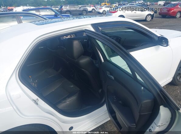 2C3CCABT7PH657891 2023 CHRYSLER 300 White Вид наклейки з VIN-кодом