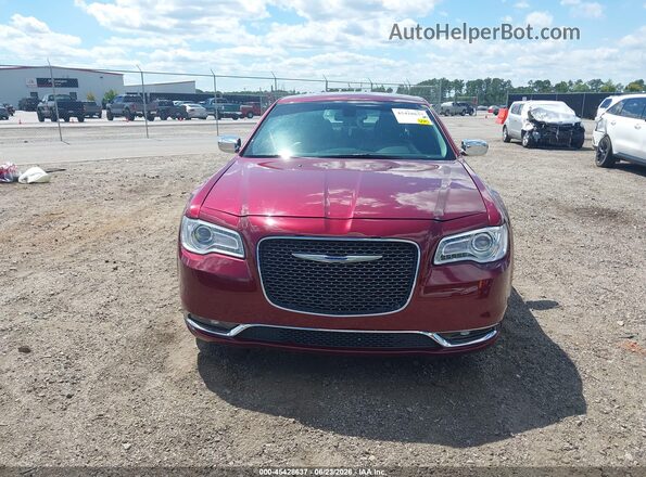 2C3CCAEG0HH582368 2017 CHRYSLER 300 Красный Вид задней части салона