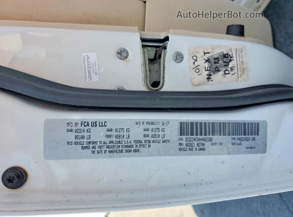 2C3CCAEG0HH662382 2017 CHRYSLER 300 Белый Вид подкапотного пространства