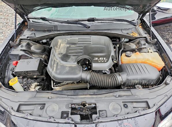 2C3CCAEG2HH564891 2017 CHRYSLER 300 Black Սալոնի հետևի տեսք