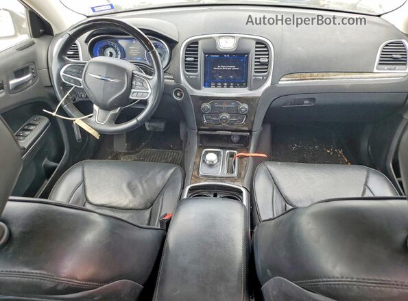 2C3CCAEG2JH198744 2018 CHRYSLER 300 Silver Առջևի վահանակի տեսք