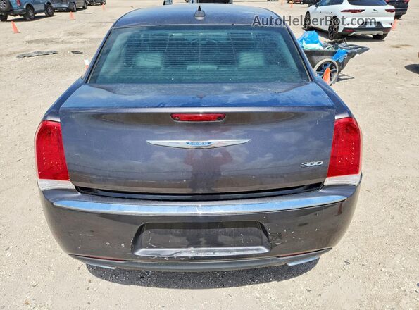 2C3CCAEG6JH170316 2018 CHRYSLER 300 Black Widok z tyłu