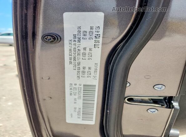 2C3CCAEG6JH170316 2018 CHRYSLER 300 Black Widok komory silnika