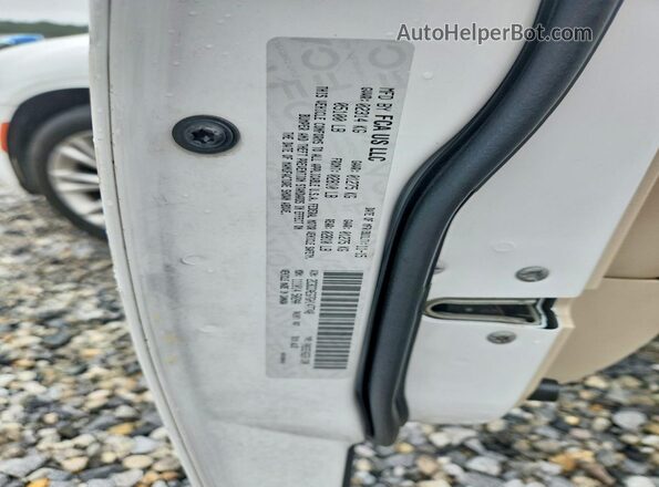 2C3CCAEG7GH147748 2016 CHRYSLER 300 White Widok komory silnika