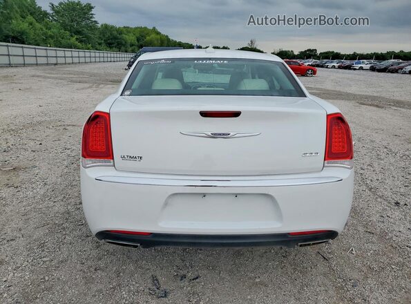 2C3CCAEG7KH573366 2019 CHRYSLER 300 White Widok z tyłu