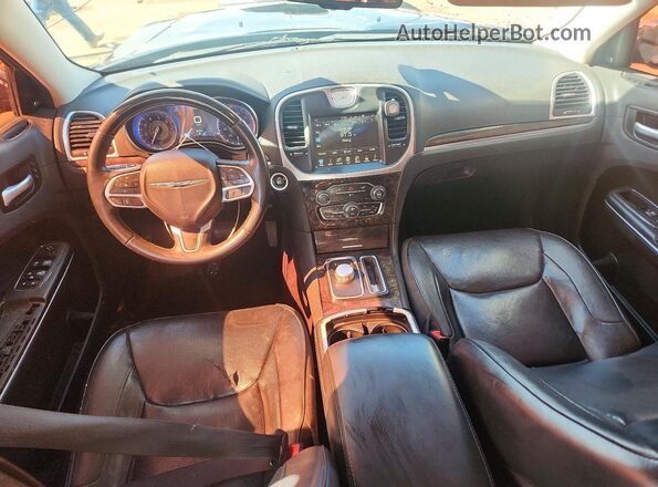 2C3CCAEG8HH570775 2017 CHRYSLER 300 Черный Вид панели приборов