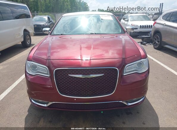 2C3CCAEG9GH135715 2016 CHRYSLER 300 Red Widok wnętrza z tyłu