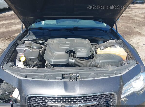 2C3CCAEG9JH193735 2018 CHRYSLER 300 Gray Vista trasera
