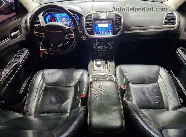 2C3CCAEGXHH567859 2017 CHRYSLER 300 Burgundy Առջևի վահանակի տեսք