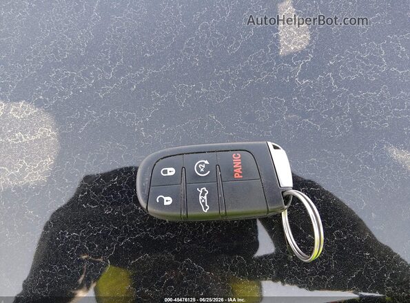 2C3CCAEGXJH296064 2018 CHRYSLER 300 Темно-бордовый Вид панели приборов