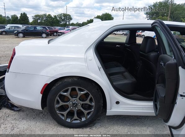2C3CCAGG2GH253229 2016 CHRYSLER 300 White VIN sticker view